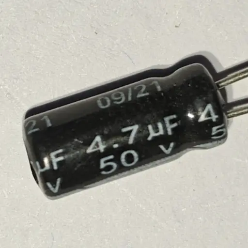 4.7uF/ 50V